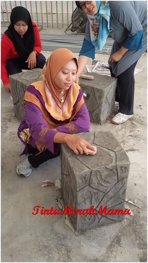 Bancuhan simen plaster kasar dibuat menggunakan mixer. tintamerahmama: Membuat simenfero (masonry) part 3