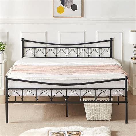 Vecelo Double Size Bed Frames Metal Platform With Vintage Headboard And