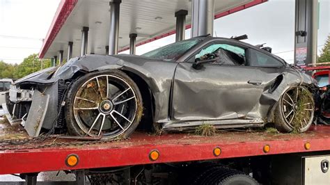 Nfl Star Myles Garrett Destroys His Porsche 911 Turbo S In High Speed
