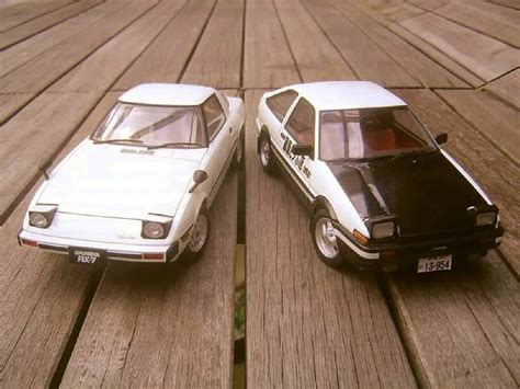 Mazda RX 7 FB Savanna and Toyota Trueno AE86 
