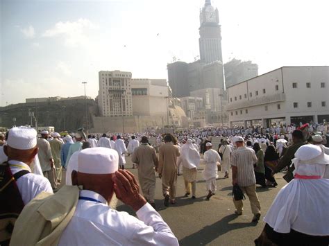 Jadwal sholat atau waktu sholat versi baru dan terupdate untuk wilayah jakarta dan seluruh indonesia. DIARI HAJI 2010: SUASANA DI MEKAH SEBELUM WUKUF