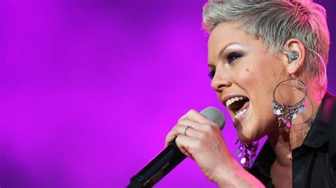 Pop Singer Pink Selling La Mansion For 4 Million Ctv News