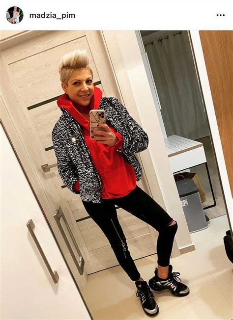 Magda narożna straciła prawo jazdy?! Jak mieszka Magda Narożna? Gwiazda urządziła się klasycznie. Stawia na komfort i... fotele ...
