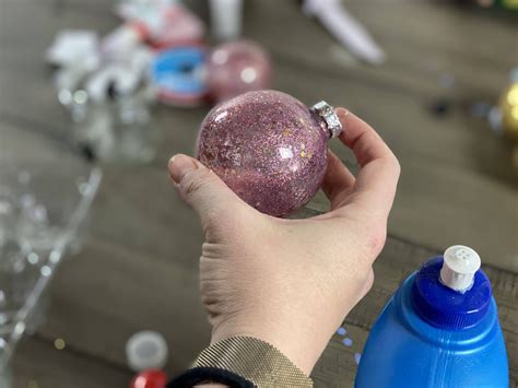 Easy Diy Glitter Ornaments With Mop And Glo Made With Floor Cleaner