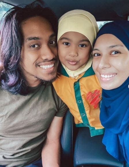 Akurat.co, nama anak ammar zoni yang terdapat angka 1453 mendadak menjadi sorotan. "Tiada Rezeki Bonda Ayah Peluk Cium Dia" Hasrat Timang ...