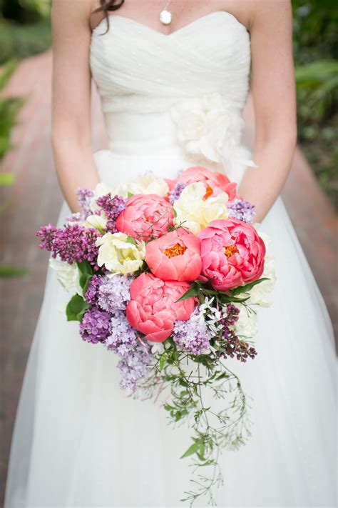 Fresh And Fragrant Lilac Wedding Bouquets Lilac Wedding Lilac Bouquet