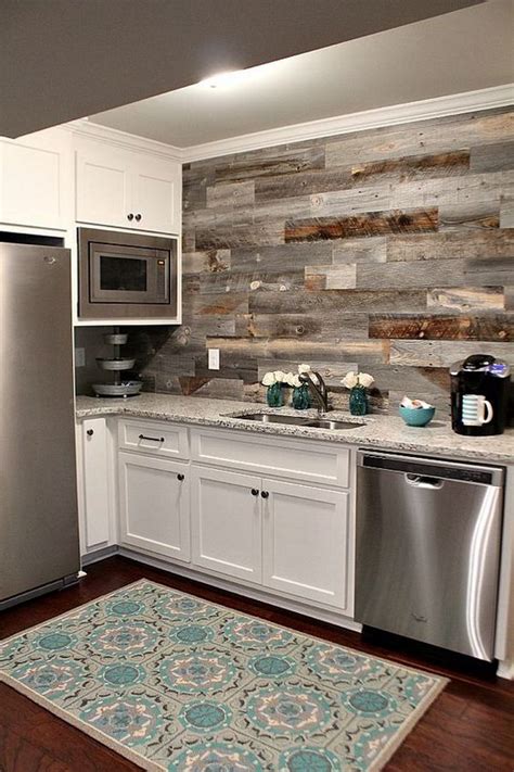 Cream kitchen backsplash is applied for both traditional and modern kitchens. 30 Awesome Kitchen Backsplash Ideas for Your Home 2017
