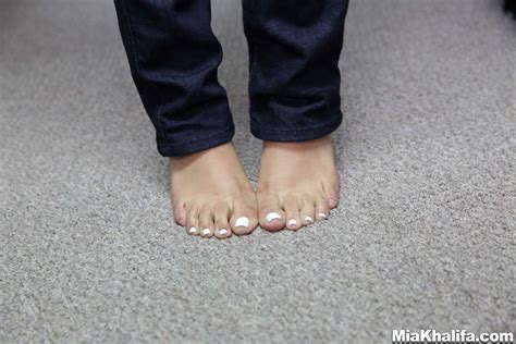 Mia Khalifa Feet 24 Images Celebrity