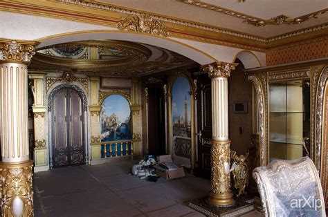 They sometimes reflect the tudor home style, with some of the exterior walls adorned with decorative half timbering, such as diagonal, vertical and horizontal wooden stripes that are typically embedded in the masonry. Renaissance Interior Design Style