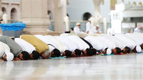 Niat Sholat Idul Fitri Untuk Imam Dan Makmum Lengkap Dengan Tata Cara