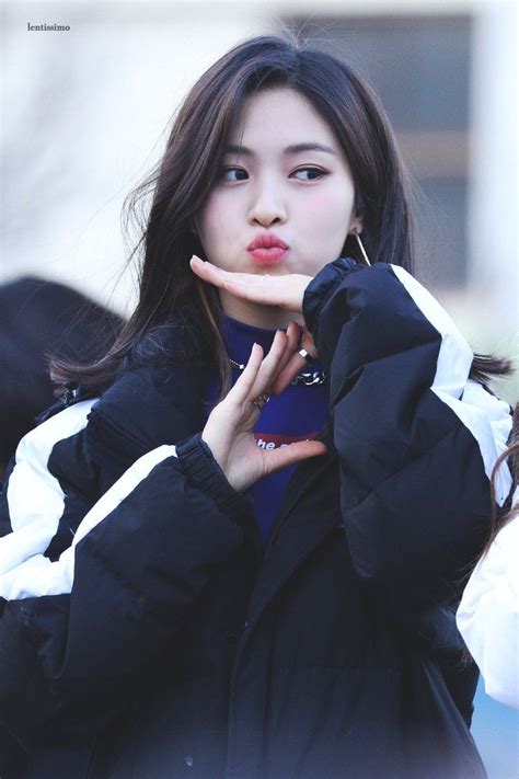 She is the main in october 2017, ryujin auditioned for survival reality show mixnine. ryujin pics (@ryujinfiles) | Twitter | Itzy, Kpop girl ...