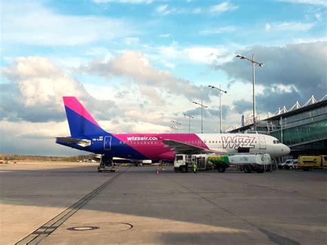 Wizzair aviobiļešu cenas no viļņas, rezervācijas, biļešu pirkšana. Wizz Air to Start Low-Cost Airline in Abu Dhabi - Paliparan