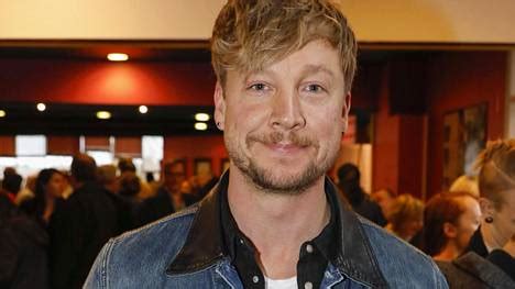 Aufgepasst mädels, dieses foto dürfte nicht jeder gefallen! Tiesitkö? Samu Haberin tuleva vaimo on kuuluisan ...