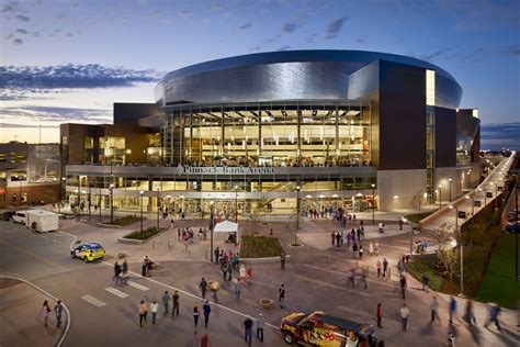 We offer deposit accounts, consumer and commercial loans, and a variety of other products to fit your financial needs. Pinnacle Bank Arena | VisitNebraska.com