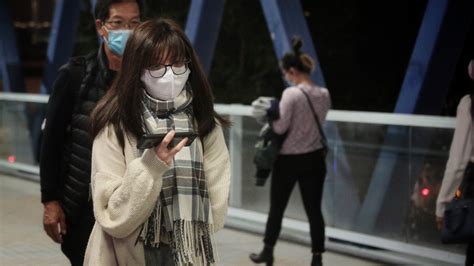 注意雨雪天氣。 / 注意雨雪天气。 ― zhùyì yǔxuě tiānqì. 天文台｜天文台發寒冷天氣警告除夕元旦嚴寒屯門大埔低見5°C - 晴報 ...