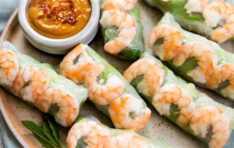 Vietnamese Spring Rolls And Dipping Sauces With Video Lisa Lin