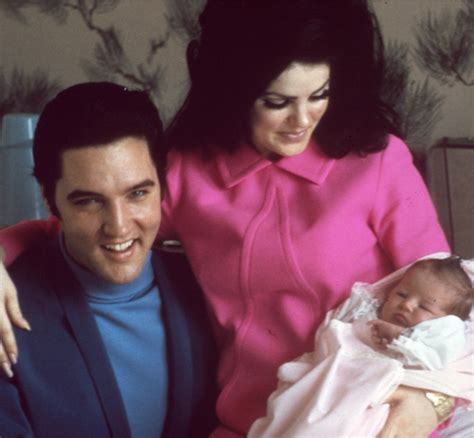 Elvis Presleys Daughter Lisa Marie Presley Still Spends Christmas At