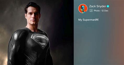 Zack Snyder Ne Lâche Pas Laffaire Et Dévoile Une Photo Inédite De Son Superman Noir