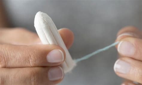 How To Take Out A Tampon Without It Hurting Pull Out Safely