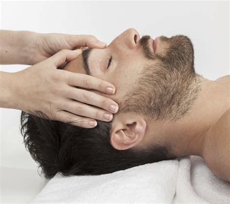 Ayurvedic Head Massage Pearl Spas