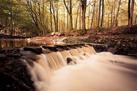 25 Beautiful Autumn Waterfall Pictures The Photo Argus