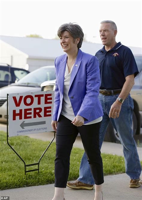 Husband Of Iowa Senator Joni Ernst Claims She Had Affair With Soldier Daily Mail Online