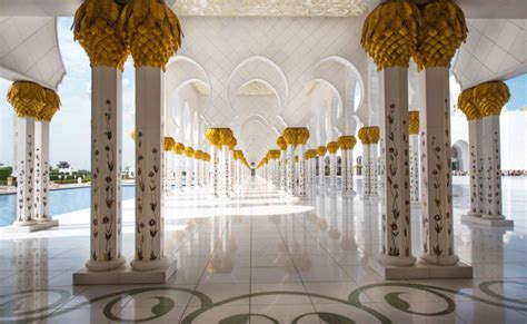 Sheikh Zayed Grand Mosque Columns