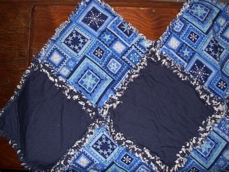 Kenlee Crafts | Blue Snowflake Christmas Rag Quilt Table ...