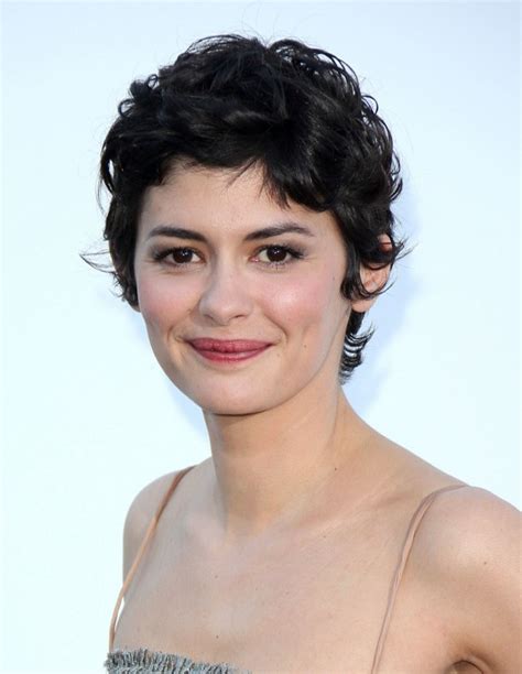 Insider trick this look is ideal for someone with straight or wavy hair, not curly, so beware when you take the leap with a new cut, says pro harry josh of l.a.'s serge. Pixie Cut For Curly Hair Women | Hairstylo