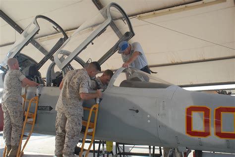 Ground officers get eye in sky for Yuma's WTI > Marine Corps Air