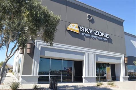 Sky zone is the world's first indoor trampoline park. Sky Zone Trampoline Park - Indoor Jumping Ticket Prices ...