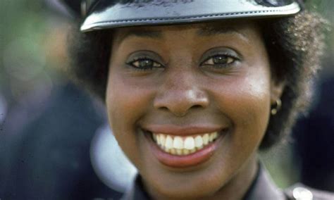 A atriz esteva internada desde o dia 30 de abril. Morre aos 73 anos a atriz Marion Ramsey