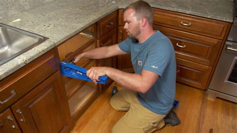 Maybe you would like to learn more about one of these? Pro Secrets for Painting Kitchen Cabinets | Glossy kitchen ...