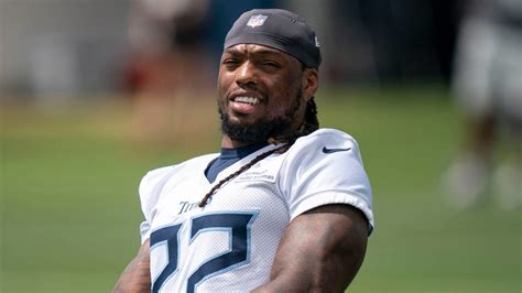 Titans Give Star Rb Derrick Henry 2m Raise For 2022 Yardbarker