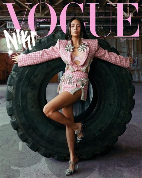 Tampil Dengan Gaya Berbeda Niki Zefanya Jadi Cover Majalah Vogue