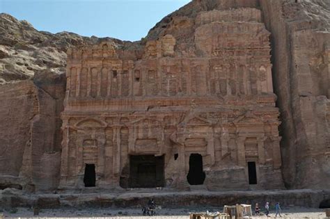 Petra The Lost City Of Jordan Desert Illusion