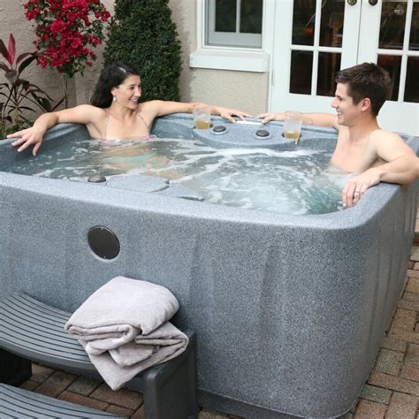 10 Best 4 Person Hot Tubs In The Market 2021 Reviews