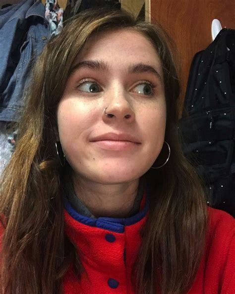 Clairo Pretty People Beautiful People I Love Girls Indie Singers Hair Reference Celebs