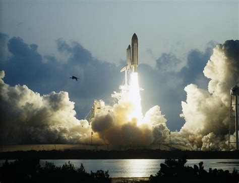 Tbt First Flight Of Space Shuttle Endeavour Launches Flickr