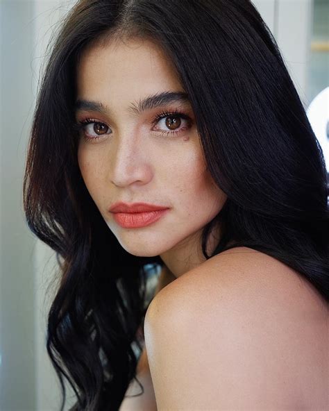 Anne Curtis Is Most Followed Filipino 1st To Reach 14m Twitter Followers