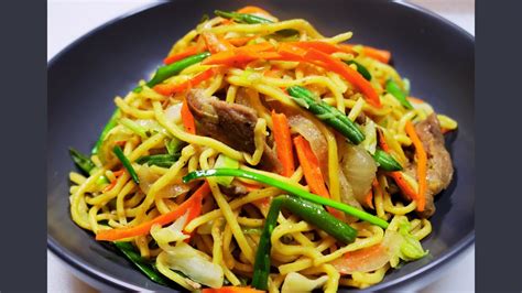 Pancit Canton Filipino Stir Fried Noodles With Pork And Veggies Youtube