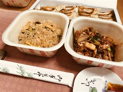 Näytä lisää sivusta 餃子の王将［日本を美味しく］ facebookissa. 餃子の王将で餃子とかをテイクアウトしてみる - tetsuyanbo