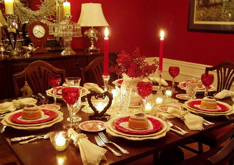 Gate legged dining tables have been around for a long time now, and they still provide a good answer for small homes that lack an area in which to set up a long table permanently. Romantic Valentine's Day Tablescapes Table Settings with ...