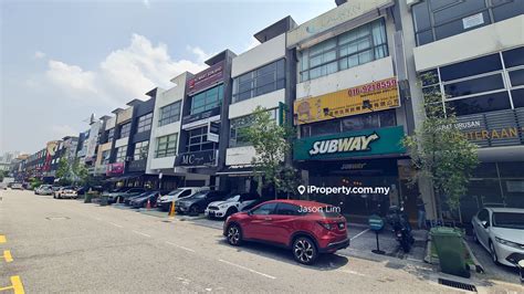 The Trillium Lakefield Shop Lot (Ground Floor) Fully Furnished , Sungai