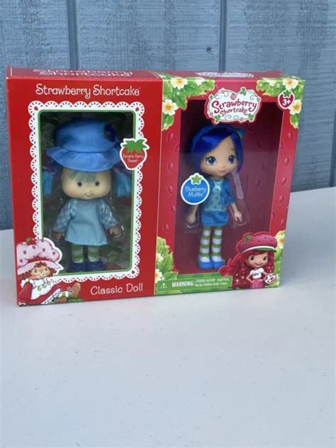 2016 Strawberry Shortcake Blueberry Muffin Then And Now Classic 2 Doll
