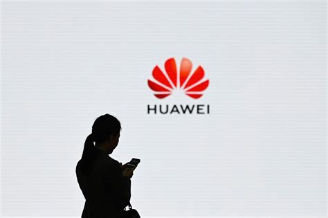 Huawei Staff Pair Up With Chinese Military On Research