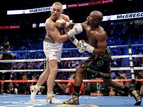 Floyd mayweather vermögen wird auf rund 450 millionen euro geschätzt. "Knebelvertrag": McGregor drohte Millionen-Strafe