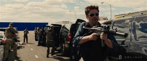 Эмили блант, бенисио дель торо, джош бролин и др. Sicario 1 : SICARIO Trailer, Images and Posters | The ...