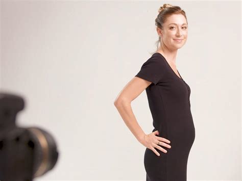 How To Take Bump Photos Video Babycenter