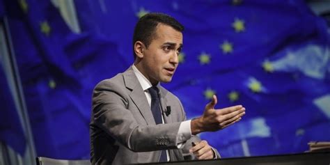 Di maio's other former allies, including prime minister giuseppe conte, a law professor who was plucked from obscurity by five star to become italy's leader in 2018, were more measured in. Servilismo M5S: la marcia indietro di Di Maio sulla Ue nel ...